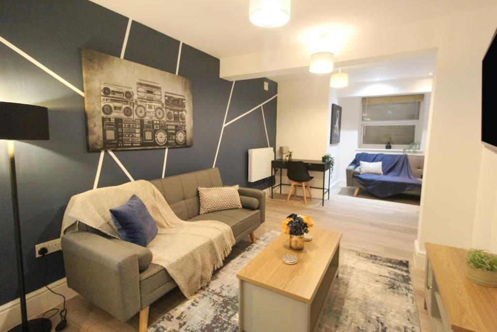 Spacious 1 Bed Apartment 1 Minute Walk From Square Nottingham Extérieur photo