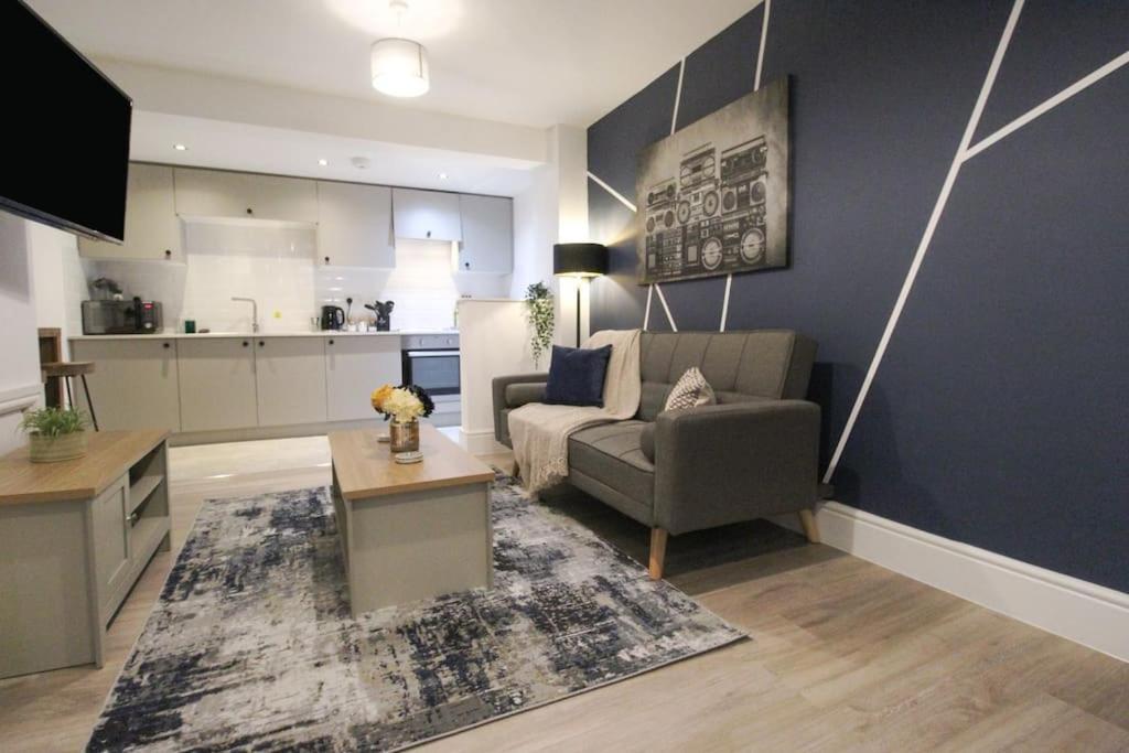 Spacious 1 Bed Apartment 1 Minute Walk From Square Nottingham Extérieur photo