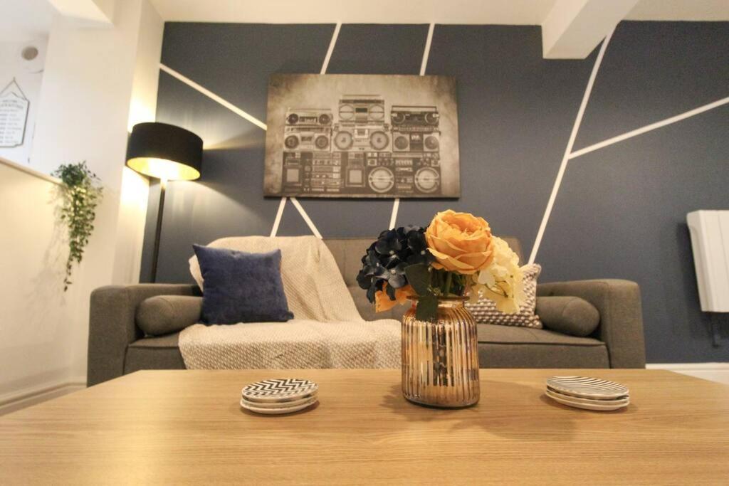 Spacious 1 Bed Apartment 1 Minute Walk From Square Nottingham Extérieur photo